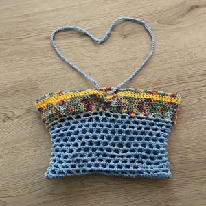 Tight magtröja - Handgjord virkad topp
