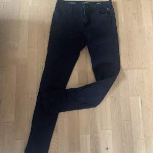 Svarta Replay hyperflex Stella jeans stl 29/30 Knappt använda 