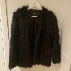 Faux fur jacka - Faux fur jacka