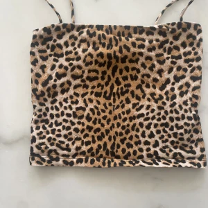 Topp - Fint skick  Stl XS 40kr/st