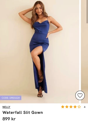 Balklänning/långklänning  - Säljer denna klänning från Nelly. Helt ny, aldrig använd. FRAKT INGÅR i priset :) 