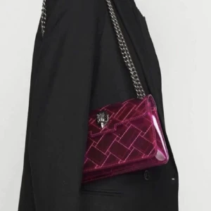 Kurt geiger väska  - Säljer en Kurt geiger väska i nyskick. Köpare står för frakt💗