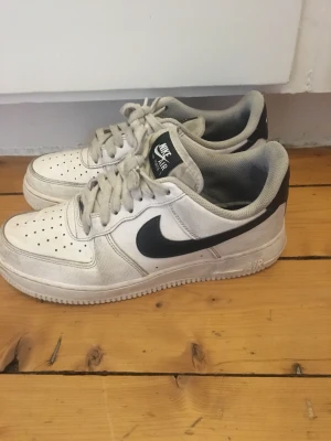 Air force 1 - Tja, säljer mina air force 1 i storlek 40,5