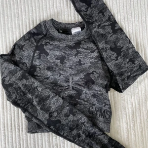 Gymshark tröja  - Kommer tyvärr inte till användning, använd 1-2 gånger ☺️