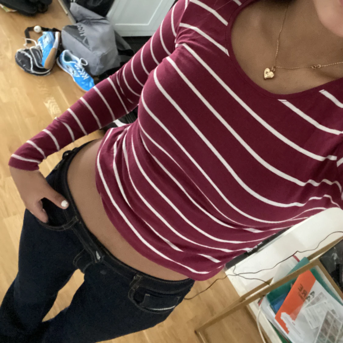 Snygg tajt röd långärmad topp! - 90