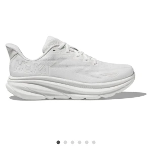 Hoka clifton 9 - Nyskick, enbart testade vid 3 tillfällen.