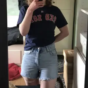 Jeansshorts i mycket bra skick☺️, köpt på NA-KD