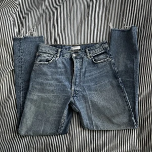 Zara jeans - Säljer dessa zara jeans då de tyvärr inte kommer till användning längre. 