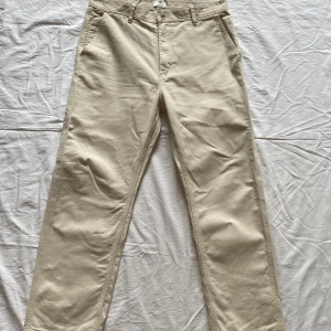 H&M relaxed cargo  - Relaxed brallor med cargo like fickor 