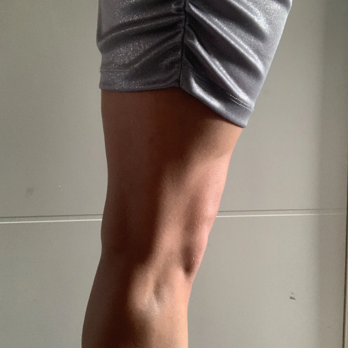 Silverklänning från Ginatricot - 91