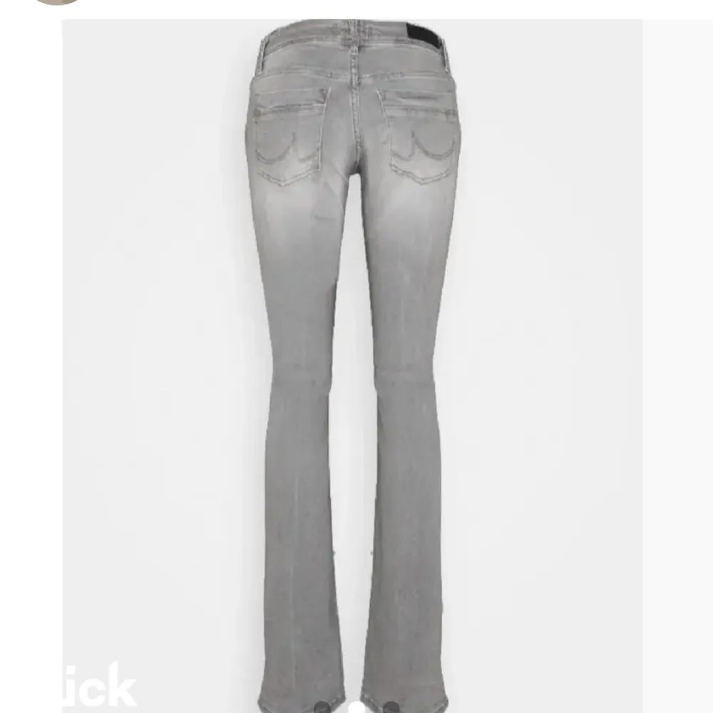 Säljer dessa as snygga Ltb jeansen i super bra skick nästan som nya. (Dm för frågor) ‼️‼️KÖP DIREKT 700‼️‼️🥰. Jeans & Byxor.