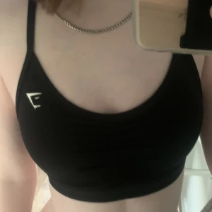 GymShark sport bh - Säljs för den är för liten på mig. I super fint skick, använd fåtal gånger.