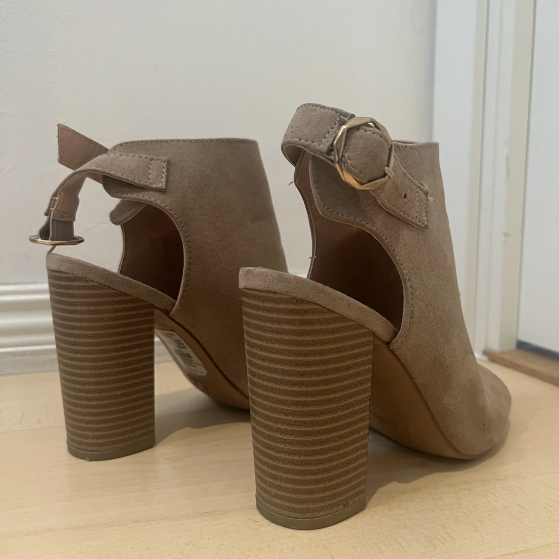 Beig/bruna klackskor  - 91