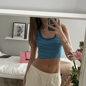 Blått linne  - Supersöt blått linne från Pull&Bear! Bra skick 🩵🩵