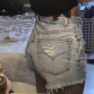 Levis shorts🩵 Kom privat för mer info! Köpare står för frakt!🙂