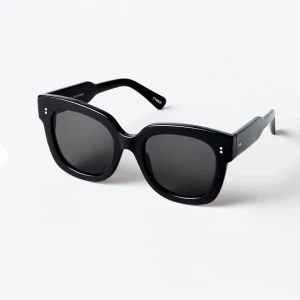 Chimi 08 - Har ett par väl använda chimi 08 som bara ligger där hemma och tänkte kolla om någon är intresserad, kommer dock inte med något fodral. Nya kostar 1250