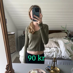 Zara tröja för 90 kr - Nypris 199, säljer för 90 kr🫶