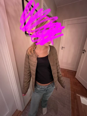 Höst jacka - Så nice höst jacka från uniqlo, använd fåtals gånger!!