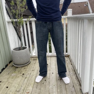 Levis jeans  - Snygga Levis jeans i använt men bra skick. Storlek 34 34.