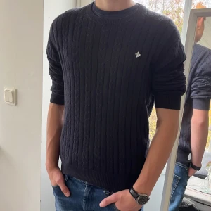 Morris tröja  - Morris tröja i fint skick, inga skavanker, nypris 1599, köp för endast 399. MVH Simon