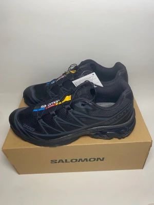 Salomon XT 6 Phantom black  - Helt nya!  Storlek 44,5  Pris under retail!!  1599kr , ( nypris 1895kr )  Kvitto finns. 