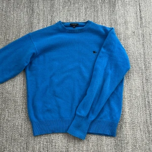 Burberry sweatshirt  - Sjukt fet stickad vintage burberry sweatshirt i nyskick, självklart äkta
