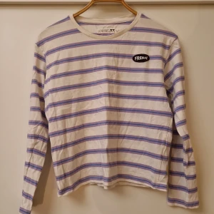 Långärmad Tröja - Långärmad tröja  Brand: Junkyard  Size: M