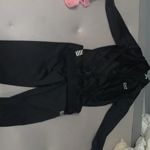 Ea7 dress S - Nyköp 1300kr vid rea  Sälja vid snabbaffär för bara 600kr