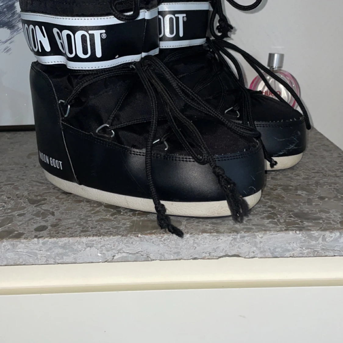 SVARTA LÅGA MOONBOOTS