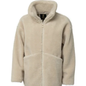 Teddy jacka  - Teddy jacka från Pernilla Wahlgren. Köpt på Ullared förra året, inte används många gånger sedan dess. 