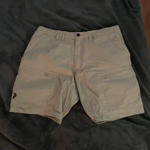 Peak Performance shorts - Ett par shorts i märket Peak Performance. Använda ett fåtal gånger.