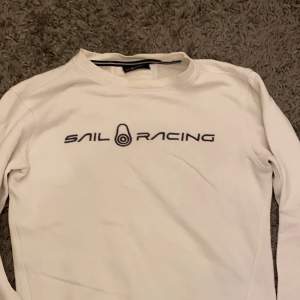 Sail racing sweatshirt. Skick 9/10.  Kunden lägger bud!