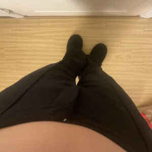 KOSTYMBYXOR😍🙏🏻 - säljer ett par jätte fina kostymbyxor, som nya. Säljer pågrun av att dom ej kommer till användning.🙏🏻