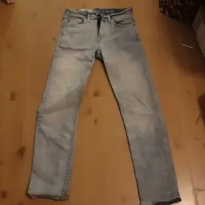 Jeans knapot använda slim fit