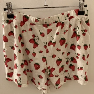 🍓Ass gulliga shorts 🍓 - Säljar ett par ass söta shorts 