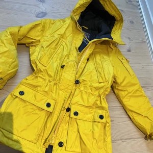 Tenson täckjacka retro - stl 36/38 - Retro stil Tenson täckjacka med MPC material - Luca och en massa fickor