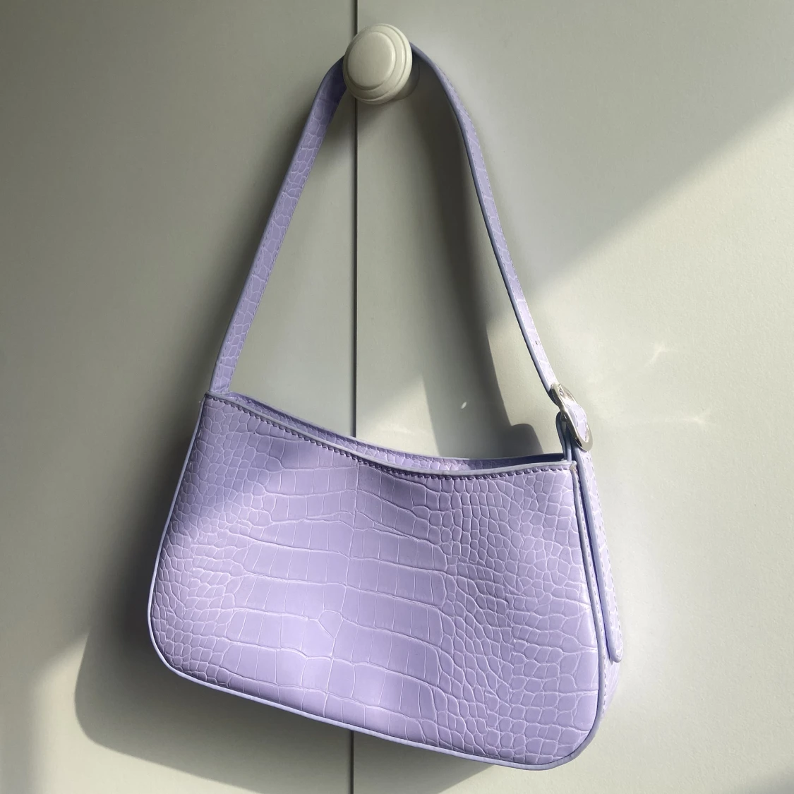 Lila axelremsvĂ€skađ