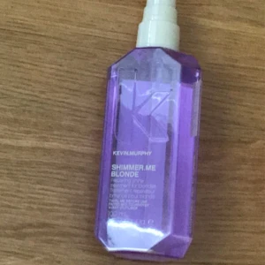 Kevin murphy - Shimmer me blonde från märket kevin murphy. Nypris 319kr