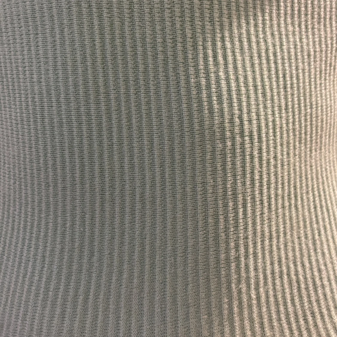 Grönt ribbat linne - 91