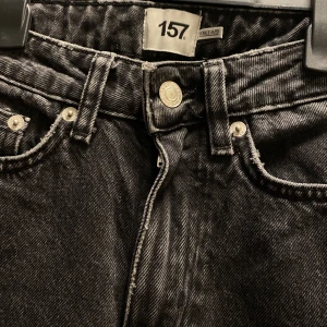 Bulovard jeans - Sten tvättade jeans från lager 157. Nästintill oanvända! Nypris 300