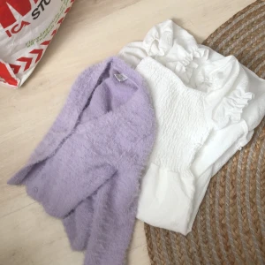 Söt klänning med en lila kofta - Går att köpa separat 