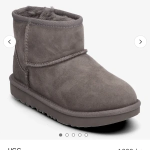 Uggs grå - Använda men i bra skick, priset är förhandlingsbart 