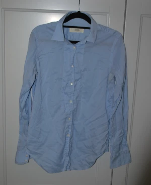 Skjorta - Skjorta från Mauro Grifoni i storlek 44. Använd men i bra skick! 