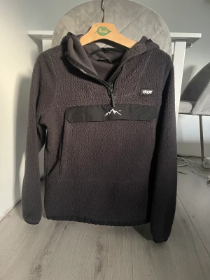 Dope fleece tröja  - Jätte skön men använder aldrig 