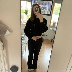 Stickad tröja - Croppad stickad tröja från H&M!