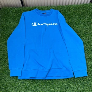 Champion sweatshirt - Nypris 399 nyskick nästan aldrig använd