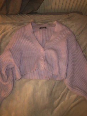 Stickad tröja  - Stickad mysig o tjock Gina tricot tröja😽 