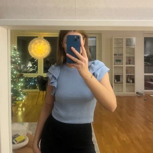 topp zara  - aldrig använd 