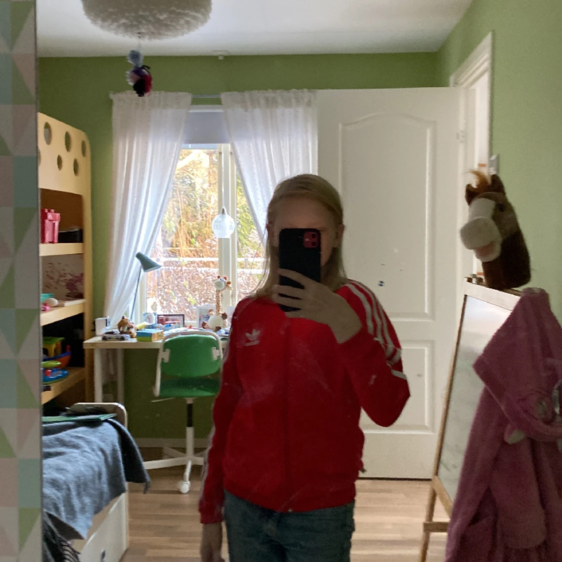 Röd Adidaströja - 91