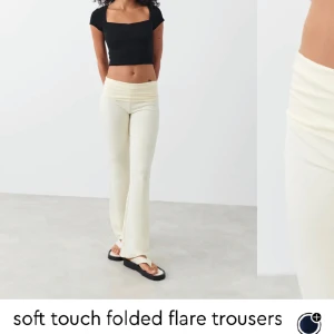 Yoga pants  - Yoga pants från ginatricot, knappt använda och inga defekter. Säljer för att jag inte använder längre! Köpta för 359 kr. 